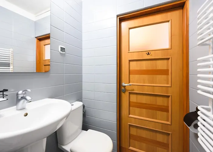 Piastowska 90a -a By Homeprime *