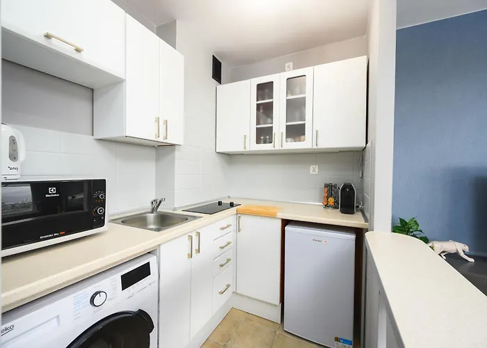 Piastowska 90a -a By Homeprime *